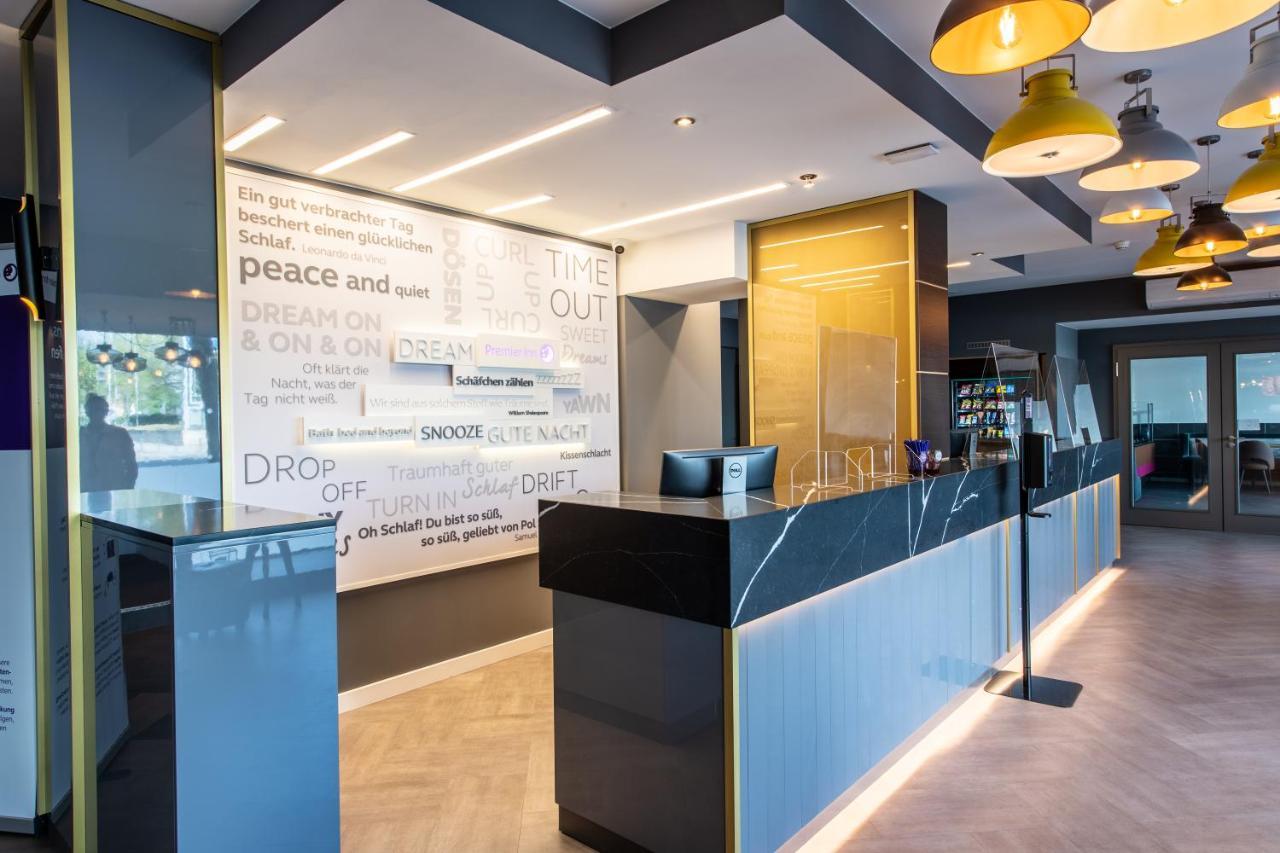 Premier Inn Saarbruecken City Centre Exteriör bild